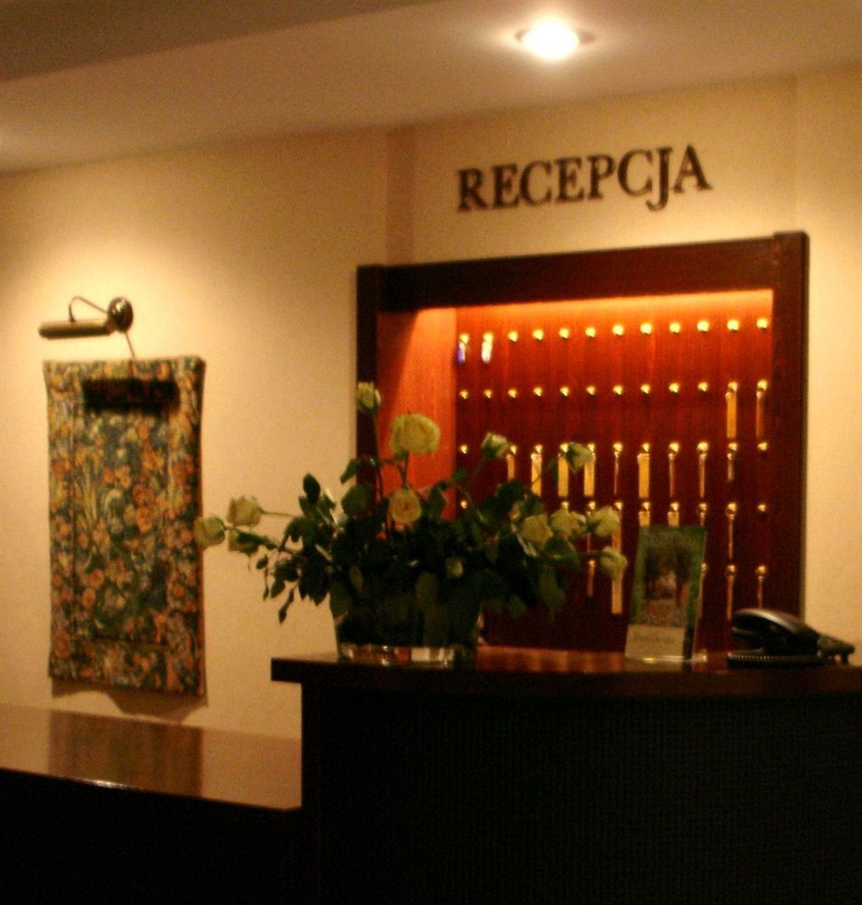 Parkhotel Economic Wielka Wies  Εξωτερικό φωτογραφία
