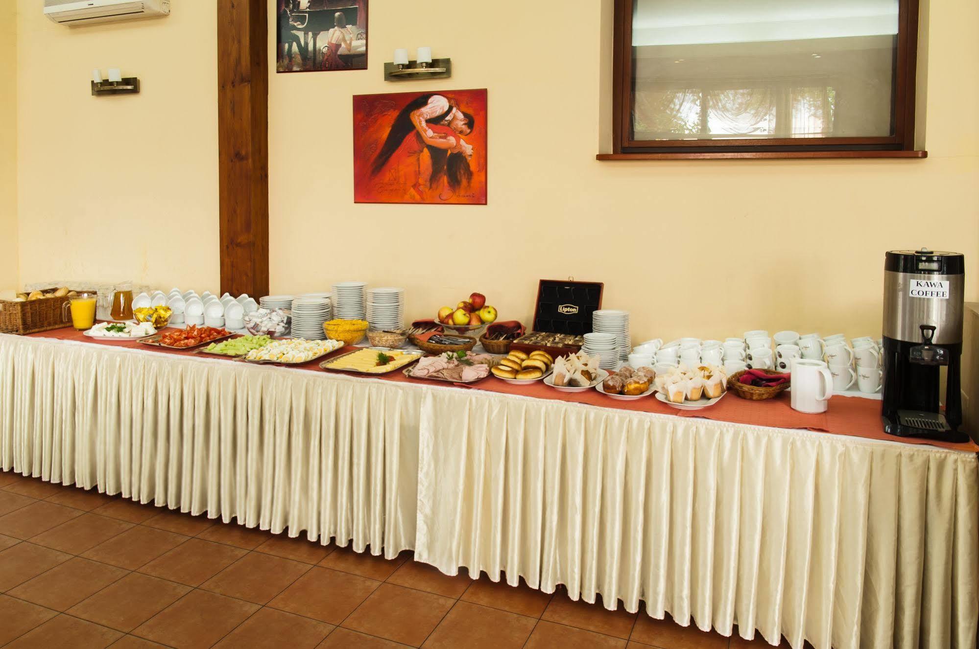 Parkhotel Economic Wielka Wies  Εξωτερικό φωτογραφία