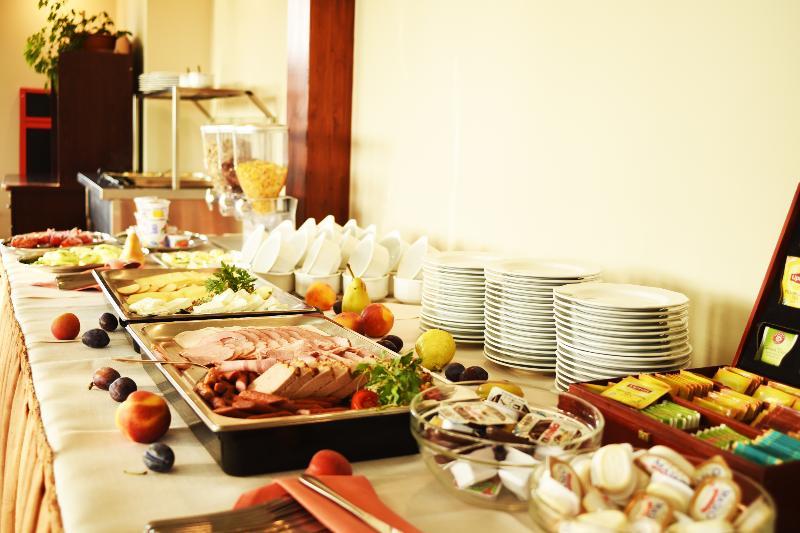 Parkhotel Economic Wielka Wies  Εξωτερικό φωτογραφία